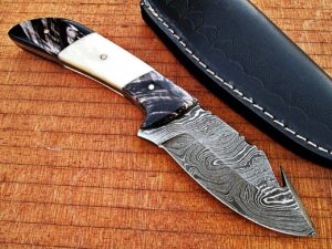 White Deer Custom Damascus Steel Skinner Knife (with Gut Hook Limited Edition