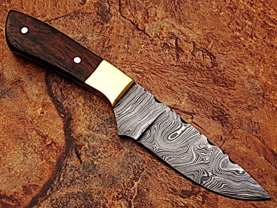 Japanese 1095 HC & 15N20 Alloy Steel Handmade Damascus Hunting Knife Wood Handle