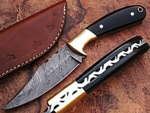 White Deer Custom  Damascus Steel Knife (Buffalo Horn Handle)
