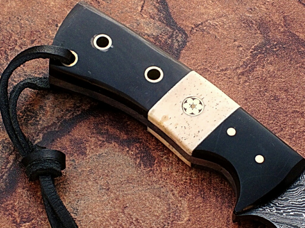 White Deer General Patton's Custom Damascus Knife 1095 HC Steel Razor Sharp