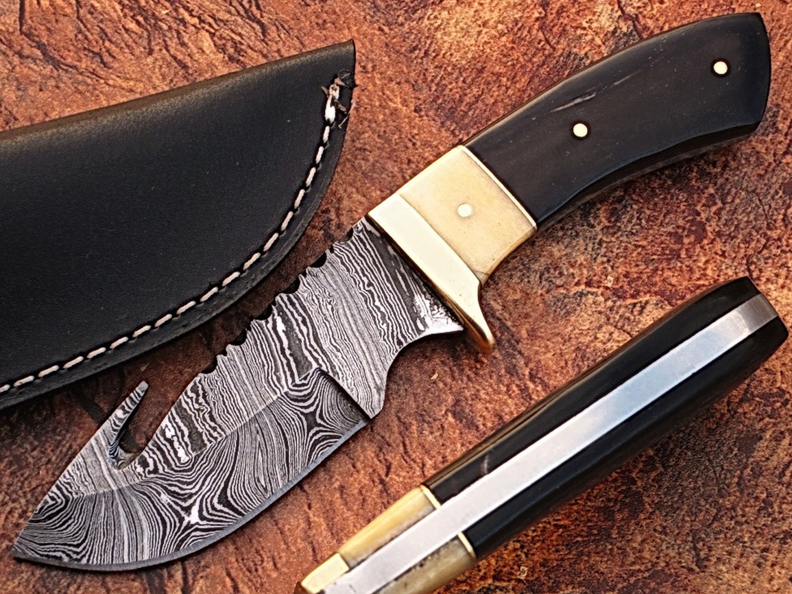 WHITE DEER Damascus Steel Hunting Knife Camel Bone & Buffalo Horn Handle