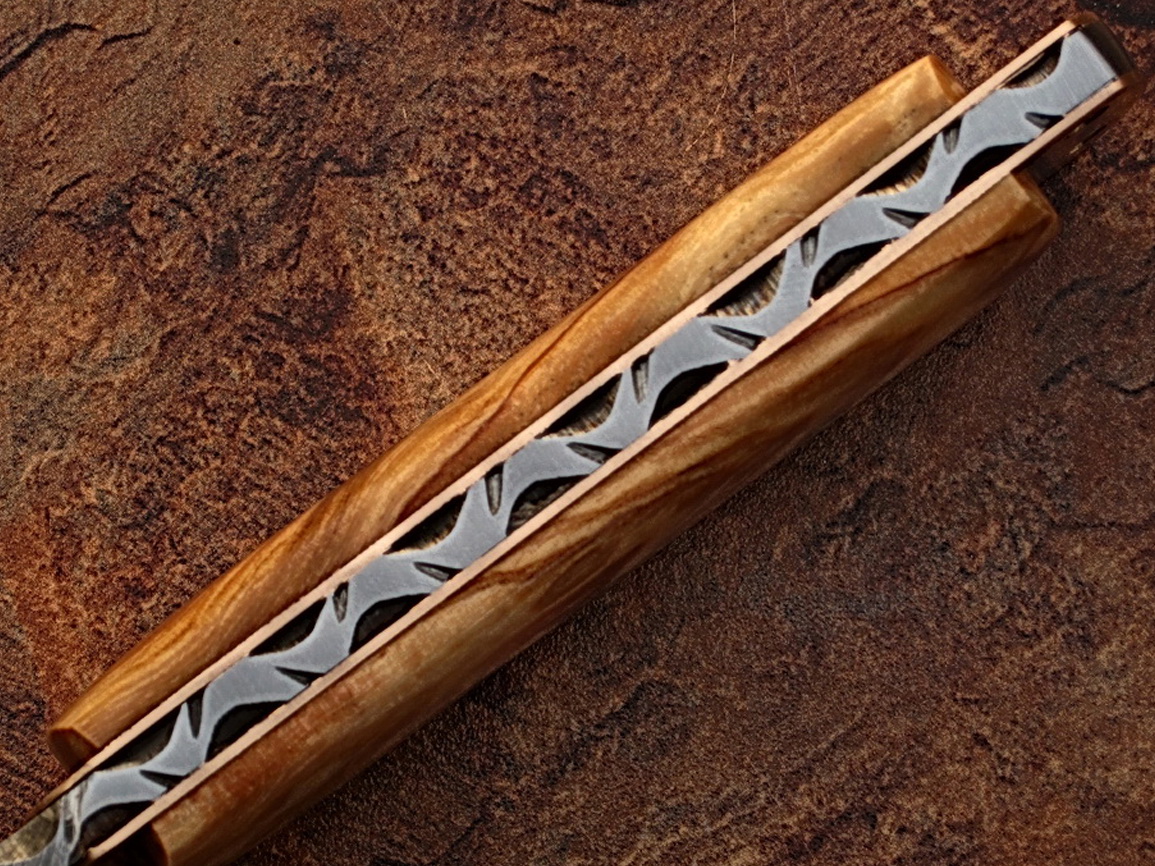 White Deer Damascus Steel Tanto Point Hunting Knife Burl Olive Wood Handle