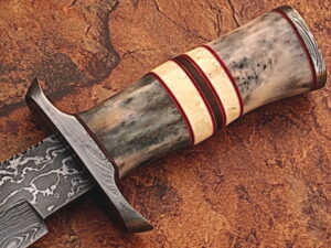 WHITE DEER Damascus Steel Hunting Knife w/ Giraffe & Camel Bone