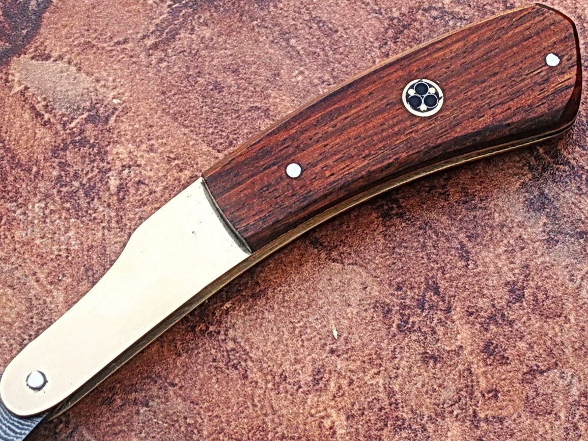 White Deer Damascus Steel Straight Razor w/ Wood & Brass Handle