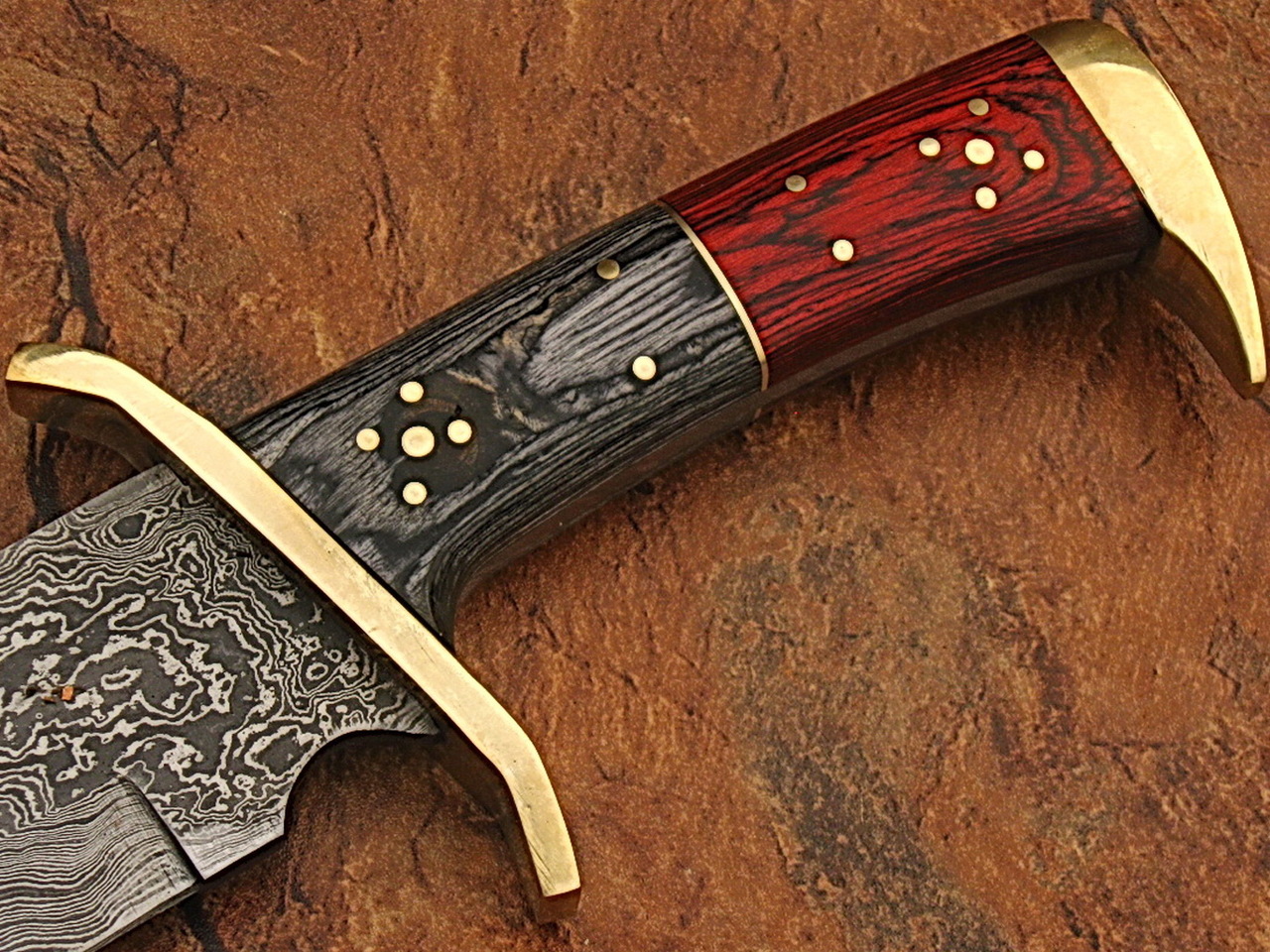 White Deer Damascus Steel Rattler Bowie Knife Frost Wood Handle