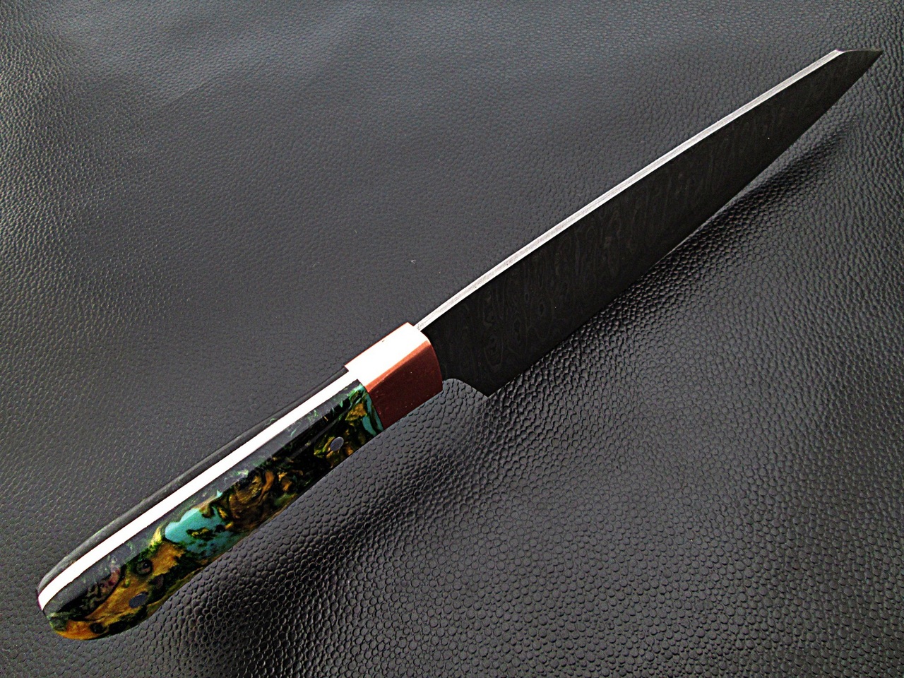 Damascus Steel Santoku Forged Chef Knife Hazel Resin Grips by White Deer