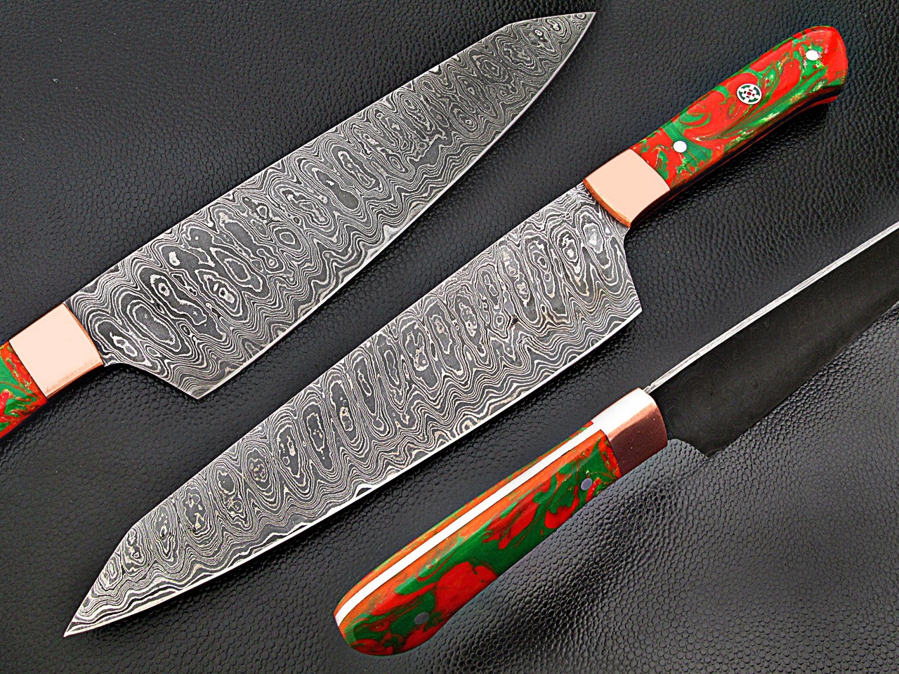 ULTRA SHARP Santoku Forged Chef Knife Damascus Steel Red/Green Resin Grips by White Deer
