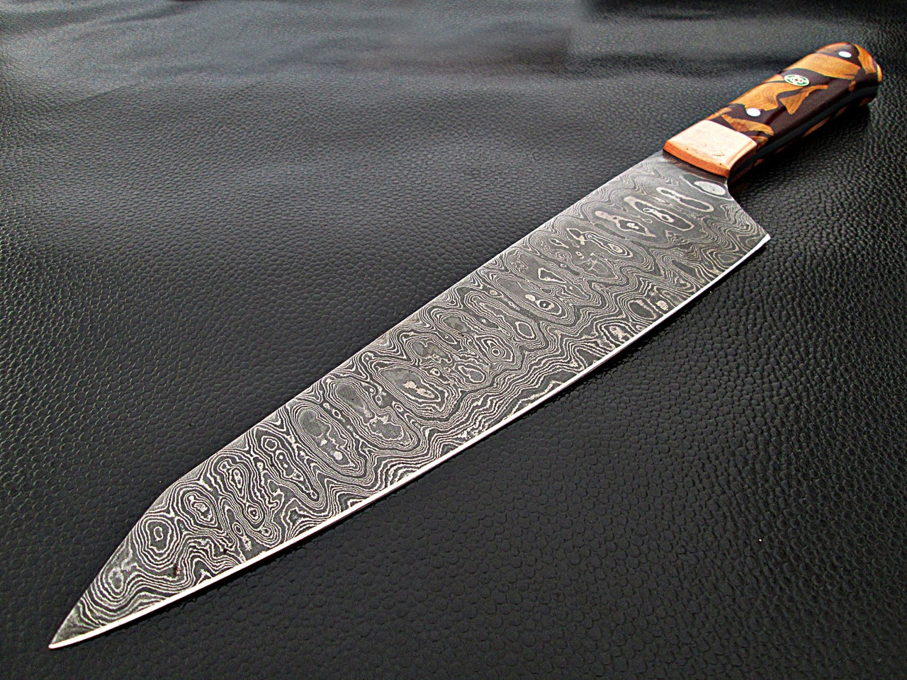 Santoku Damascus Steel Forged Chef Knife Wood Chip Resin by White Deer