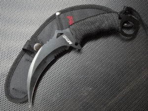 MTech FIXED-BLADE TACTICAL KNIFE | Black Blade Paracord Serrated Combat Karambit