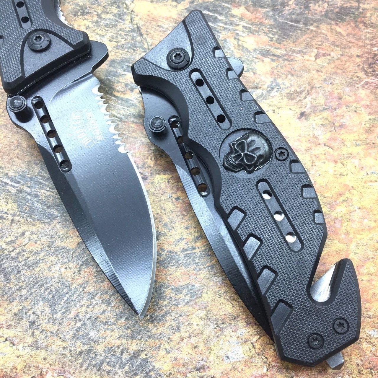MASTER USA Skull Medallion Black Tactical Hunting Rescue Pocket Knife MU-A010BK