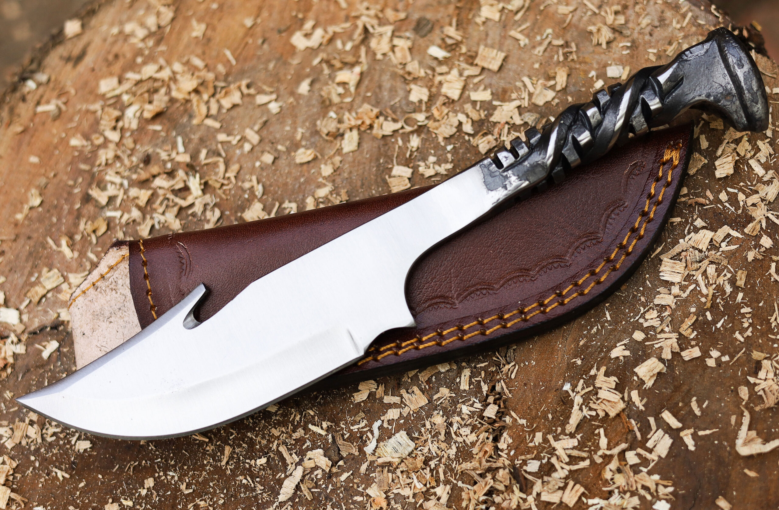 Handforged Iron Railroad Twisted Handle Tracker Gut Hook Knife II