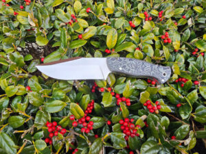 D-2 Skinner Hunter Knife with  G-10 Handle